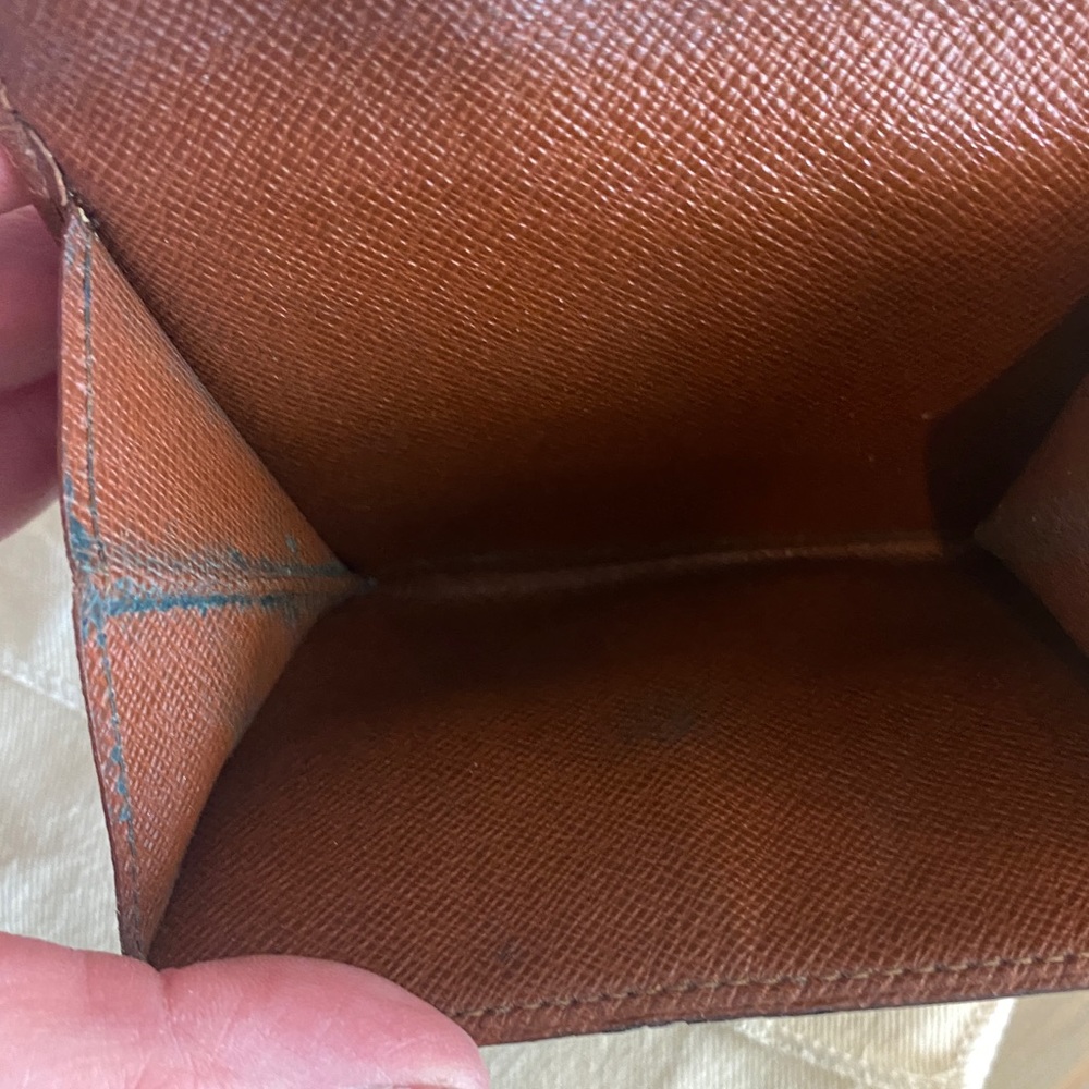 Louis Vuitton Compact Wallet - Picture 7 of 11